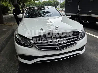2016, Mercedes-Benz / E 300, VIN: WDDZF4JB7HA046384, 53333 км., gas