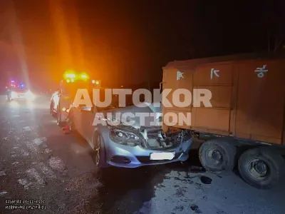 2015, Mercedes-Benz / E 300, VIN: WDDHF8BB4FB145706, 124422 км., gas