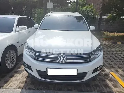 2016, Volkswagen / Tiguan, VIN: WVGZZZ5NZGW523796, 137180 км., diesel