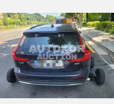 2025, Volvo / V60, 12000 км., hybrid