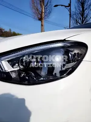 2021, Mercedes-Benz / E 300, unknown