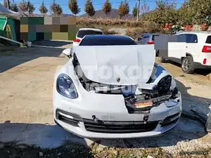2018, Porsche / Panamera, VIN: WP0AB2979JL136718, 77518 км., gas