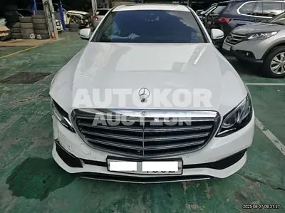 2018, Mercedes-Benz / e300, VIN: WDD2F4JB5JA340744, 53052 км., gas