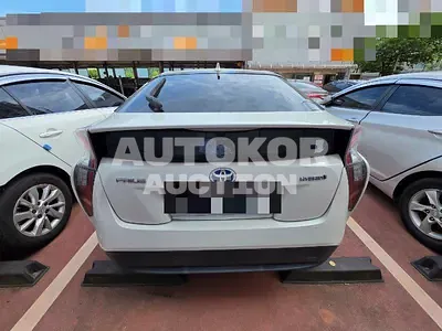 2018, Toyota / Prius, 100802 км., hybrid