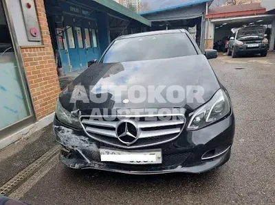 2015, Mercedes-Benz / e300, VIN: WDDHF8BB1FB123422, 125812 км., gas