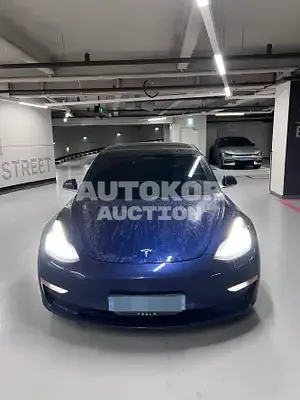 2020, Tesla / Model 3, 65991 км., electric