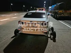 2020, BMW / Z1, gas