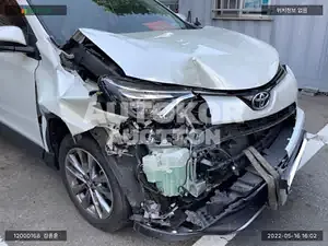 2017, Toyota / RAV4, VIN: JTMYFREV1HD106164, 72614 км., gas