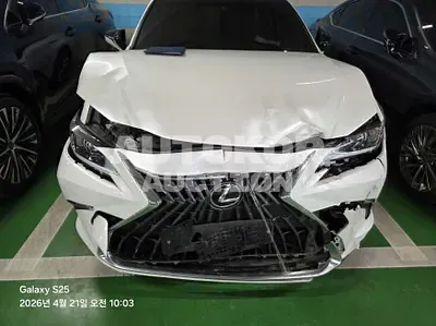 2024, Lexus / es300h, 31392 км., hybrid