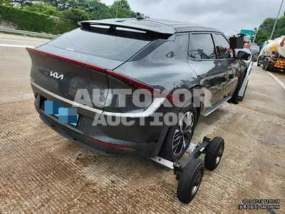 2022, Kia / ev6, VIN: KNAC281AFNA081590, 10000 км., electric