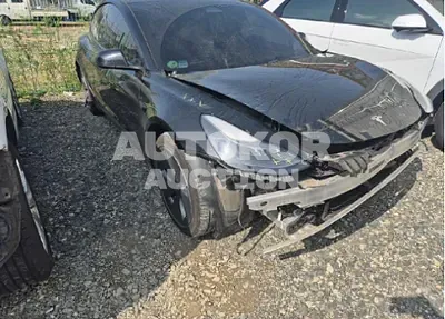 2022, Tesla / Model 3, VIN: 5YJ3E1EA9NF302806, 71643 км., electric