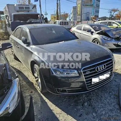 2015, Audi / A8, VIN: WAUZZZ4H6FN037578, 90380 км., diesel