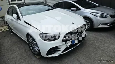2022, Mercedes-Benz / e350, 62109 км., gas