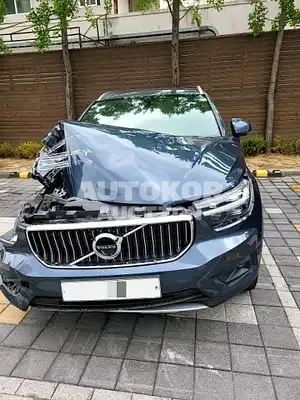 2019, Volvo / XC40, VIN: YV1XZACACK2148476, 500000 км., gas