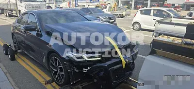 2021, BMW / 530, 78888 км., hybrid