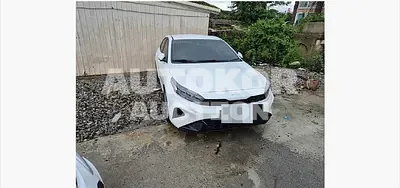 2023, BMW / Z1, gas, 1598 куб.см.