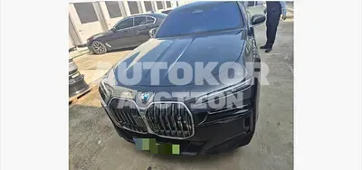 2026, BMW / i7, 738 км., electric, 280 куб.см.