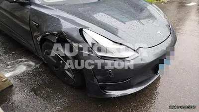2021, Tesla / Model 3, 61345 км., electric