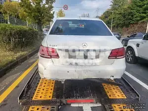2016, Mercedes-Benz / E 300, VIN: WDDHF5FB9GB305752, 83658 км., gas