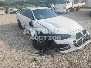 2022, BMW / i4, VIN: WBY31AW05NFM62354, 23000 км., electric, 211 куб.см.