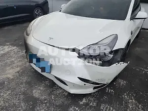 2021, Tesla / Model 3, unknown