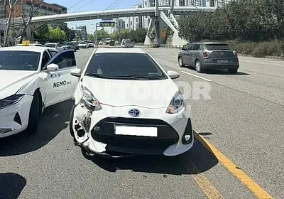 2019, Toyota / Prius C, VIN: JTDKDTB30K1629020, 46667 км., hybrid, 1497 куб.см.