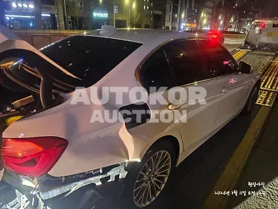 2016, BMW / 320i, 130000 км., gas, 1997 куб.см.