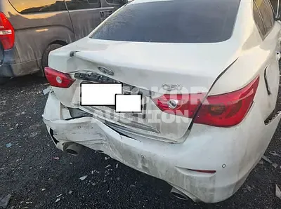 2015, Infiniti / Q50, VIN: JNKDV71E7FM531721, 285885 км., gas