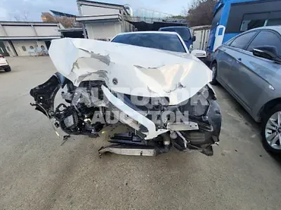 2016, Mercedes-Benz / e220, 180183 км., diesel