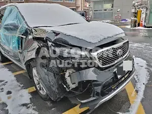 2017, Kia / Sorento, VIN: KNAPK81BBHA310794, 72000 км., diesel