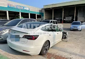 2020, Tesla / Model 3, VIN: 5YJ3E1EB5LF749848, electric