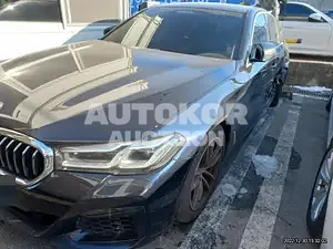 2022, BMW / 520, 13585 км., gas