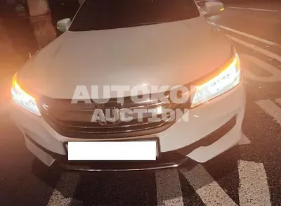 2017, Honda / Accord, VIN: 1HGCR2680HA513852, 105116 км., gas