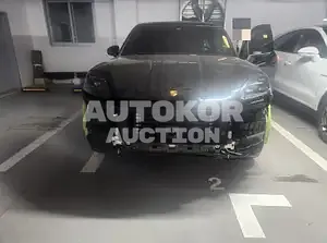 2024, Porsche / Cayenne, 2606 км., gas