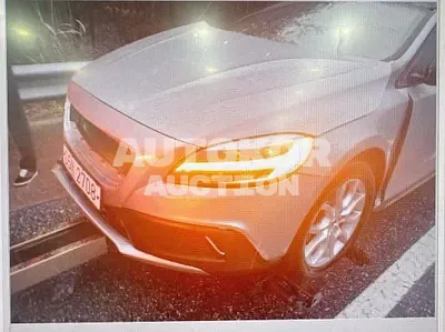 2018, Volvo / v40 cross country, VIN: YV1MZ79K0J2148301, 72567 км., diesel