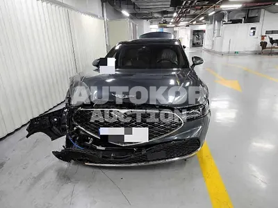 2022, Genesis / G90, 27625 км., gas, 3470 куб.см.