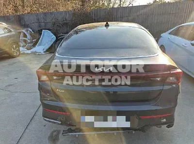 2021, BMW / B5, 30000 км., gas, 1998 куб.см.