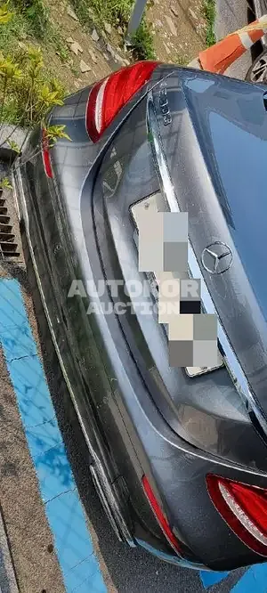 2018, Mercedes-Benz / E 300, VIN: WDDZF4KBXKA509592, unknown