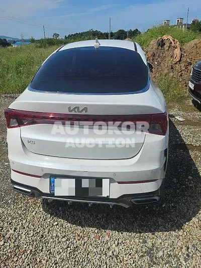 2023, BMW / B5, gas