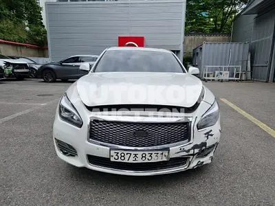 2015, Infiniti / Q70, VIN: 6302JNKDY11E7FM58, 217781 км., diesel