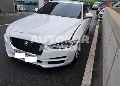 2018, Jaguar / XE, VIN: SAJAB4BN5JCP42085, 46195 км., diesel