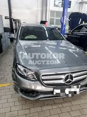2018, Mercedes-Benz / E 300, VIN: WDDZF4JB3JA412282, 35788 км., gas