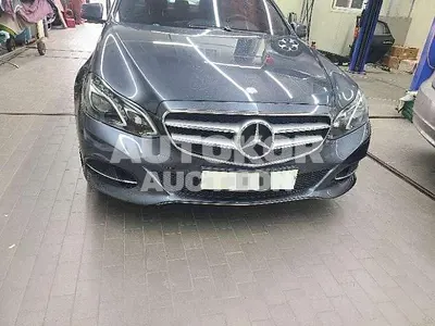 2014, Mercedes-Benz / E 300, gas