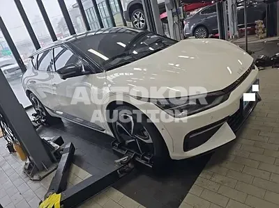 2022, Kia / ev6, VIN: KNAC581CPNA068786, 141928 км., electric
