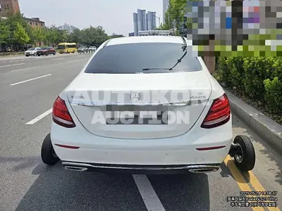 2019, Mercedes-Benz / E 300, 20687 км., gas