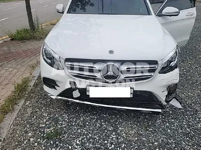 2019, Mercedes-Benz / GLC 350, VIN: WDC0G5EB2KF525736, 64264 км., hybrid