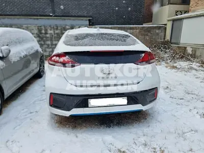 2017, Hyundai / Ioniq, VIN: KMHC751CGHU006726, 123880 км., hybrid