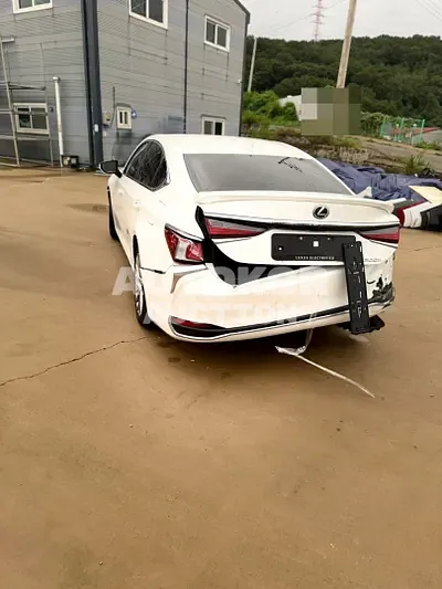 2024, Lexus / es300h, 73230 км., hybrid