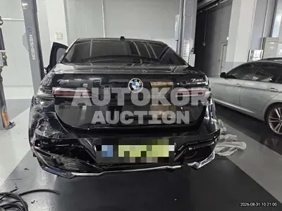 2024, BMW / 740, 35000 км., gas