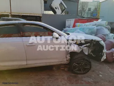 2019, Audi / A4, VIN: WAUZZZF41KA125076, 32000 км., gas